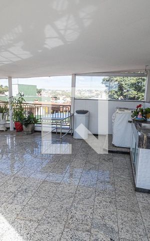 Casa à venda com 591m², 4 quartos e 3 vagasÁrea de serviço / 3º andar