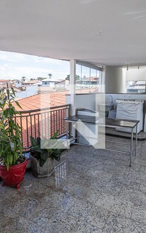 Casa à venda com 591m², 4 quartos e 3 vagasÁrea de serviço / 3º andar