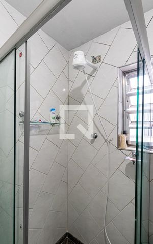 Casa à venda com 150m², 4 quartos e 3 vagasEdicula -Banheiro