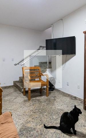Casa à venda com 150m², 4 quartos e 3 vagasSala