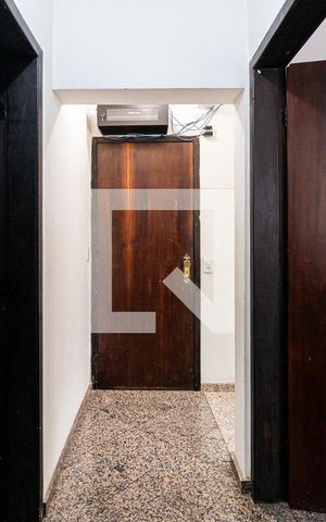 Casa à venda com 150m², 4 quartos e 3 vagasCorredor