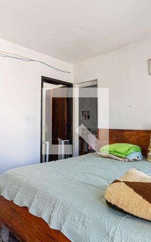 Casa à venda com 150m², 4 quartos e 3 vagasSuíte
