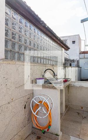 Casa à venda com 150m², 4 quartos e 3 vagasSuíte - Varanda