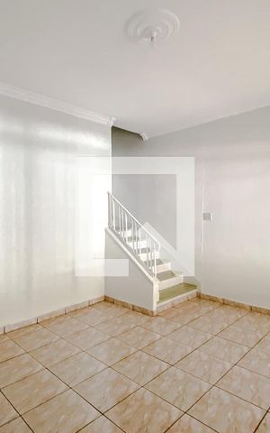 Casa para alugar com 150m², 3 quartos e 2 vagasSala