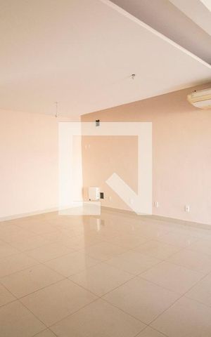Casa à venda com 200m², 4 quartos e 2 vagasSala