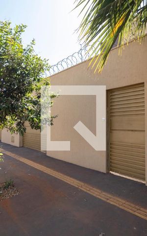 Casa à venda com 200m², 4 quartos e 2 vagasFachada
