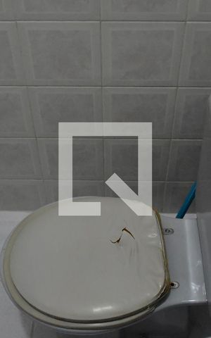 Casa à venda com 533m², 4 quartos e 4 vagasBanheiro 1