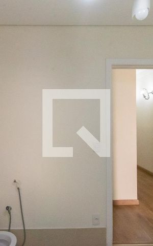 Casa de condomínio à venda com 255m², 3 quartos e 4 vagas Casa de condomínio à venda com 255m², 3 quartos e 4 vagasBanheiro da Suíte 1