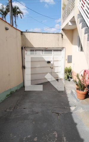 Casa à venda com 300m², 2 quartos e 5 vagasQuintal e garagem