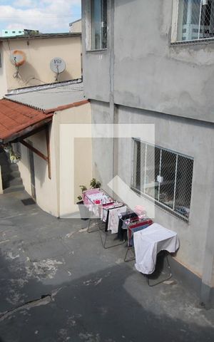 Casa à venda com 300m², 2 quartos e 5 vagasQuintal e garagem