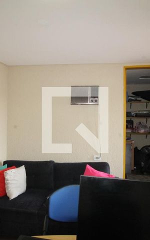 Casa à venda com 300m², 2 quartos e 5 vagasEscritório