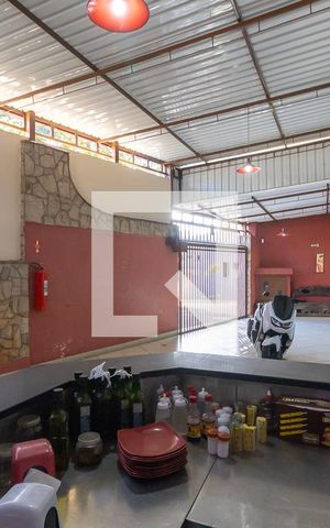 Casa para alugar com 544m², 5 quartos e 5 vagas Casa para alugar com 544m², 5 quartos e 5 vagasVagas de garagem