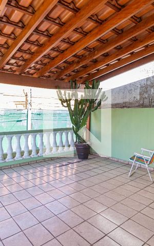 Casa à venda com 120m², 3 quartos e 3 vagasSacada