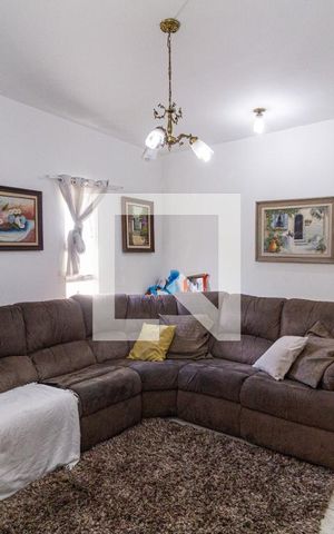 Casa à venda com 120m², 3 quartos e 3 vagasSala