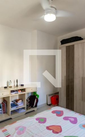Casa à venda com 210m², 4 quartos e 3 vagas Casa à venda com 210m², 4 quartos e 3 vagasQuarto 1