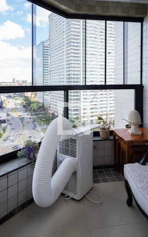 Apartamento à venda com 208m², 4 quartos e 3 vagas Apartamento à venda com 208m², 4 quartos e 3 vagasSacada 2- Sala