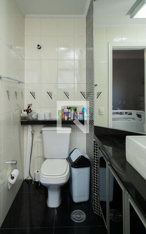 Apartamento à venda com 208m², 4 quartos e 3 vagas Apartamento à venda com 208m², 4 quartos e 3 vagasBanheiro - Suíte 2
