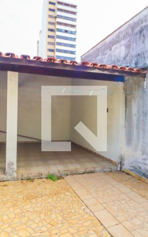 Casa à venda com 162m², 3 quartos e 1 vaga Casa à venda com 162m², 3 quartos e 1 vagaQuintal