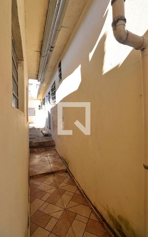 Casa para alugar com 38m², 1 quarto e 1 vagaCorredor