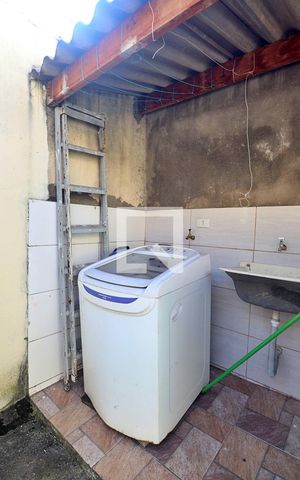 Casa para alugar com 38m², 1 quarto e 1 vagaÁrea de Serviço