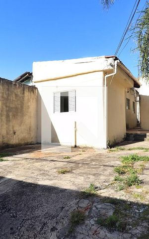 Casa para alugar com 38m², 1 quarto e 1 vagaQuintal