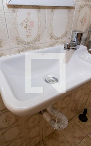 Casa à venda com 295m², 4 quartos e 4 vagas Casa à venda com 295m², 4 quartos e 4 vagasLavabo