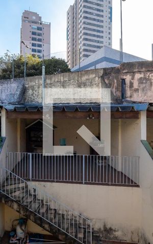 Casa à venda com 295m², 4 quartos e 4 vagas Casa à venda com 295m², 4 quartos e 4 vagasVista da Suíte 3
