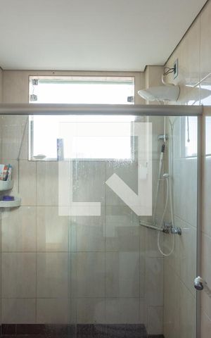 Casa à venda com 223m², 3 quartos e 2 vagas Casa à venda com 223m², 3 quartos e 2 vagasBanheiro