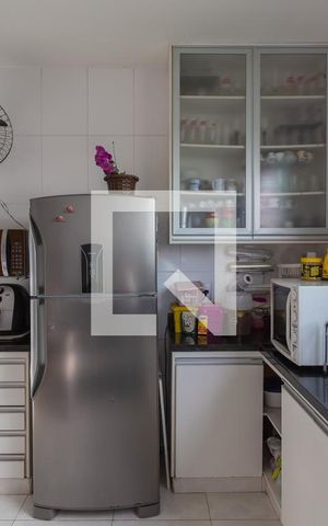 Casa à venda com 223m², 3 quartos e 2 vagas Casa à venda com 223m², 3 quartos e 2 vagasCozinha