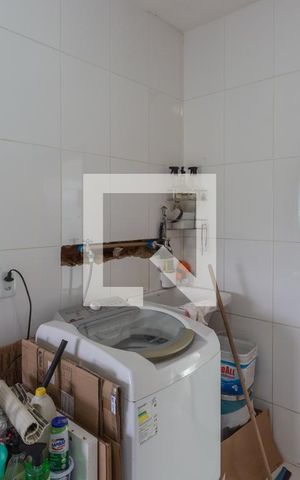 Casa à venda com 223m², 3 quartos e 2 vagas Casa à venda com 223m², 3 quartos e 2 vagasÁrea de Serviço