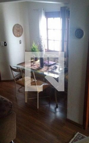 Casa à venda com 220m², 3 quartos e 4 vagas