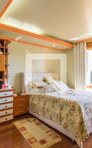 Casa à venda com 300m², 3 quartos e 6 vagas