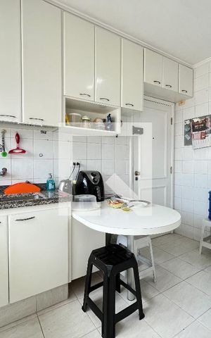 Apartamento à venda com 132m², 4 quartos e 2 vagas Apartamento à venda com 132m², 4 quartos e 2 vagasCozinha