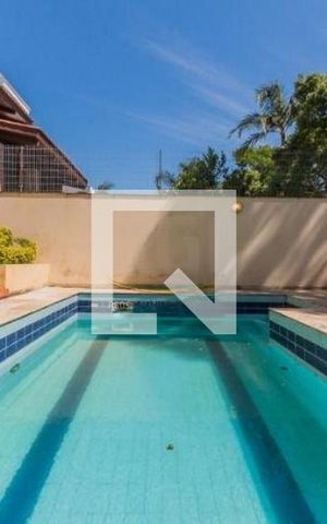 Casa à venda com 600m², 4 quartos e 4 vagas