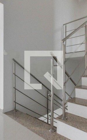 Casa à venda com 220m², 3 quartos e 2 vagas