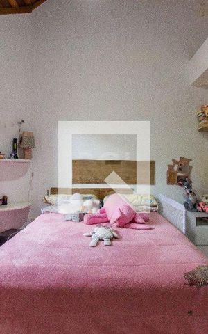 Casa à venda com 120m², 3 quartos e 2 vagas