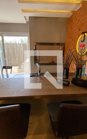 Casa à venda com 234m², 3 quartos e 2 vagas