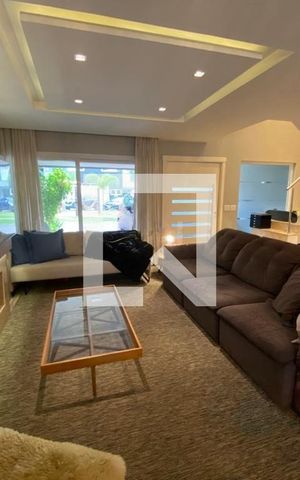 Casa à venda com 234m², 3 quartos e 2 vagas