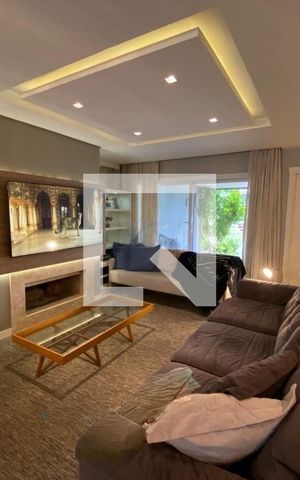 Casa à venda com 234m², 3 quartos e 2 vagas