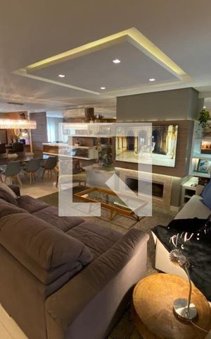 Casa à venda com 234m², 3 quartos e 2 vagas