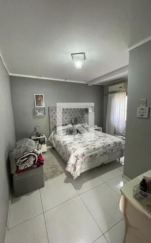 Casa à venda com 120m², 4 quartos e 4 vagas