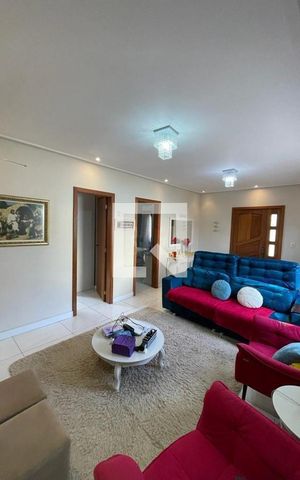 Casa à venda com 120m², 4 quartos e 4 vagas