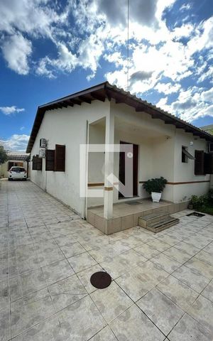 Casa à venda com 120m², 4 quartos e 4 vagas