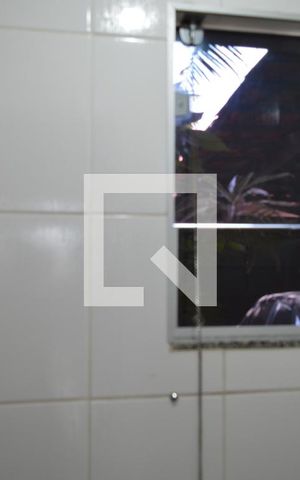 Casa à venda com 83m², 2 quartos e 2 vagasBanheiro
