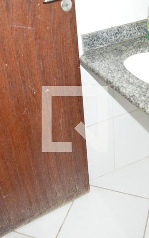 Casa à venda com 83m², 2 quartos e 2 vagasBanheiro
