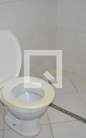 Casa à venda com 83m², 2 quartos e 2 vagasBanheiro