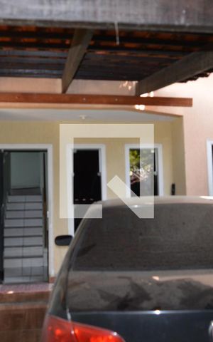 Casa à venda com 83m², 2 quartos e 2 vagasGaragem