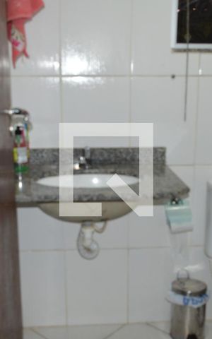 Casa à venda com 83m², 2 quartos e 2 vagasBanheiro