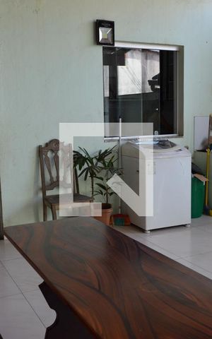 Casa à venda com 83m², 2 quartos e 2 vagasQuintal