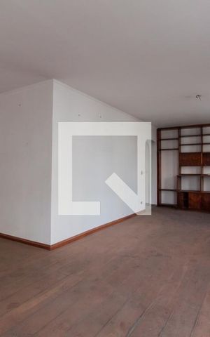 Apartamento à venda com 160m², 4 quartos e 3 vagas Apartamento à venda com 160m², 4 quartos e 3 vagasSala